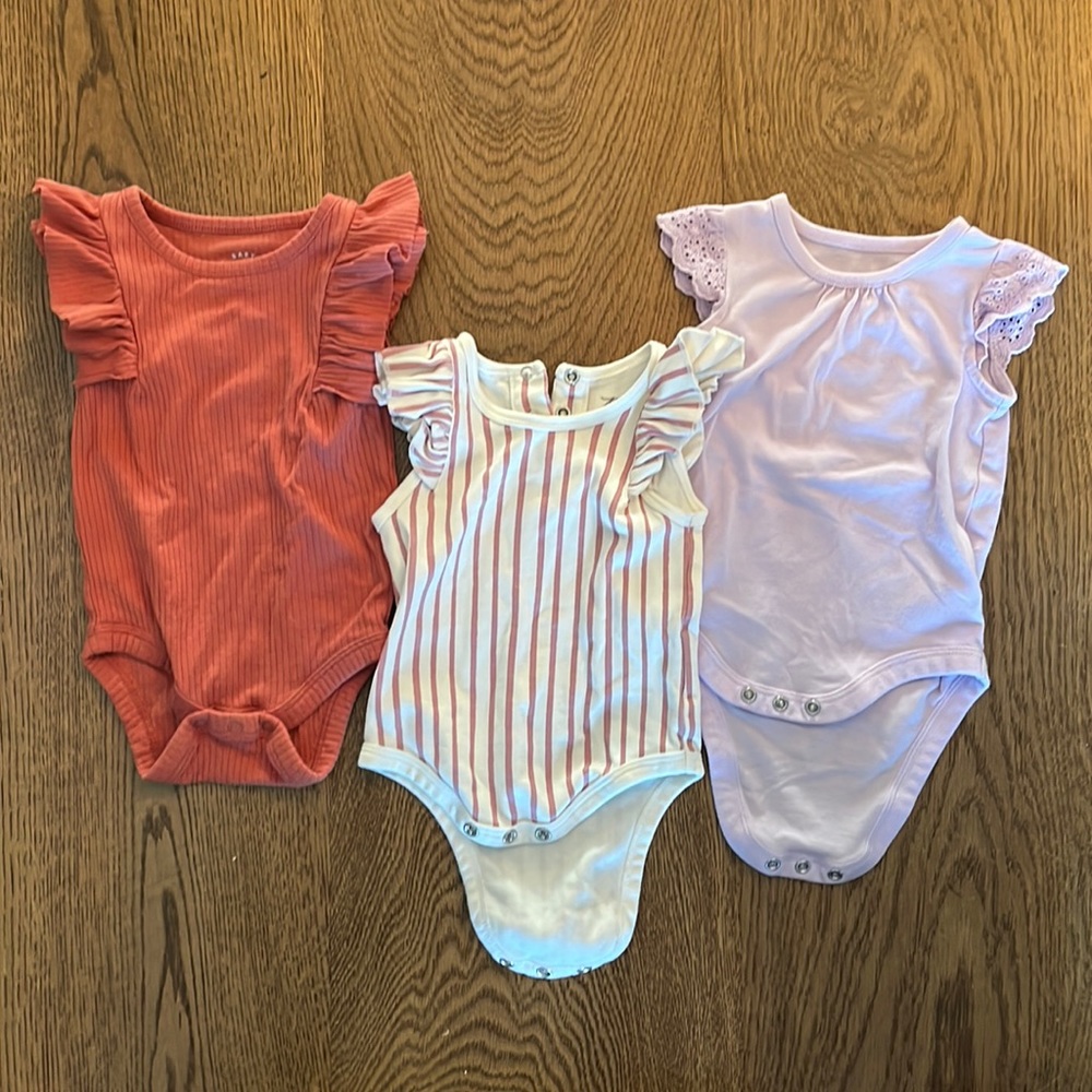 Girls onesies. 0-3 month, Lot of 3. Pehr and Cat & Jack